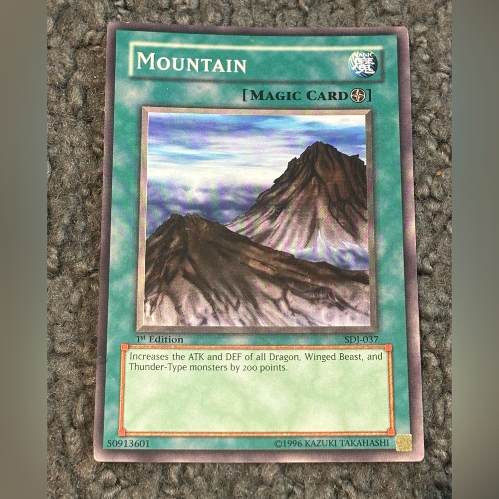 Yu-Gi-Oh TCG Mountain SDJ-037 1st Edition